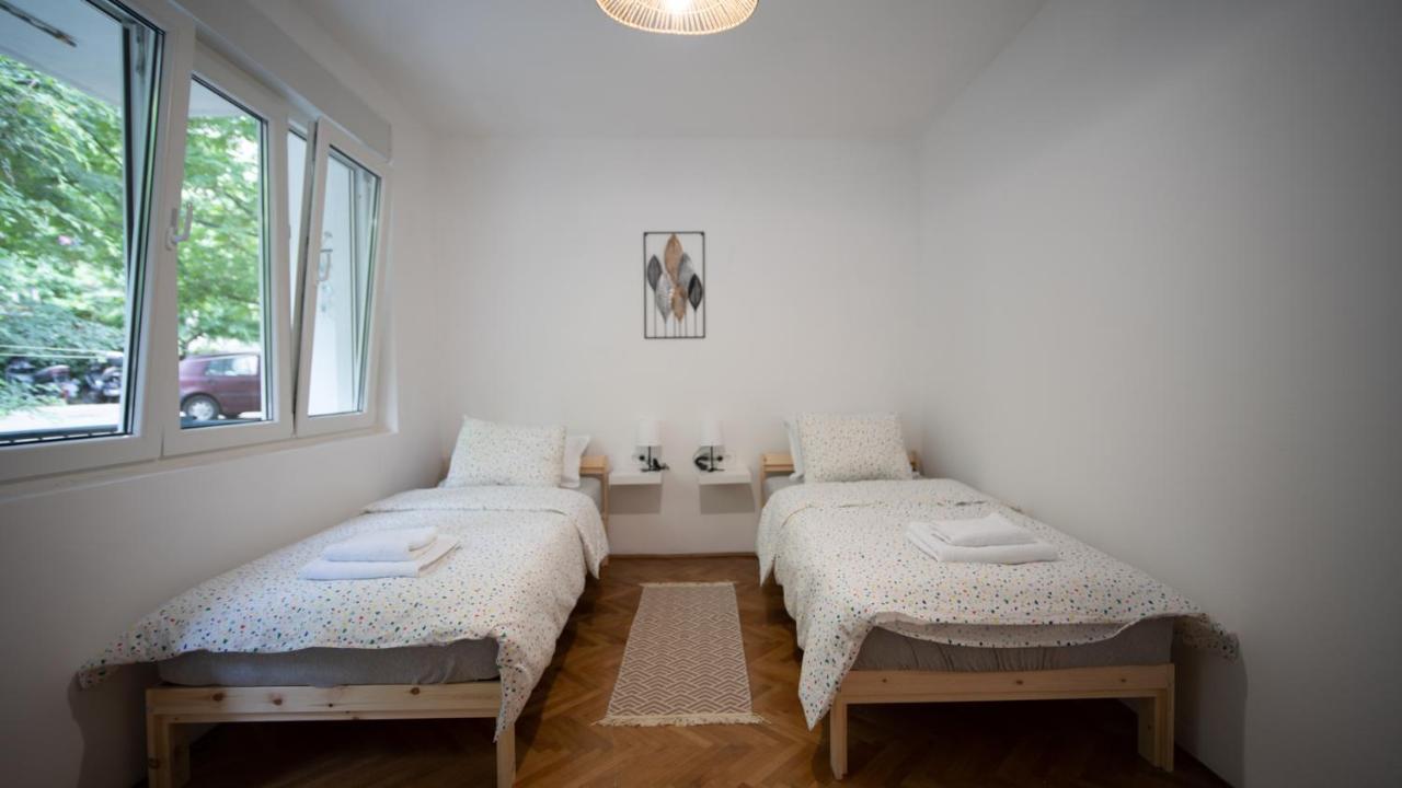 Cozy Apartment, 10 Minutes Walking Distance From The Old Town Kotor Ngoại thất bức ảnh